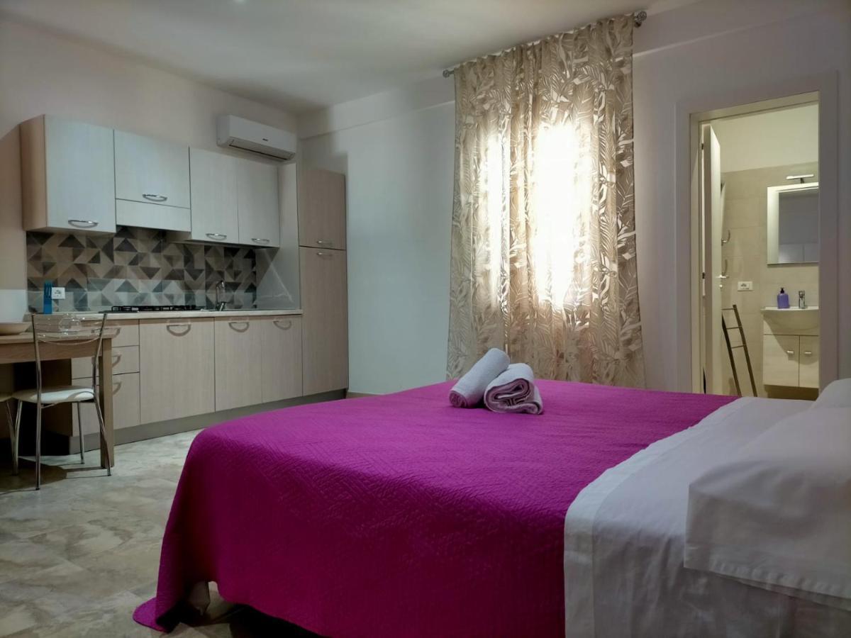 Holiday Homenza سان فيتو لو كابو المظهر الخارجي الصورة