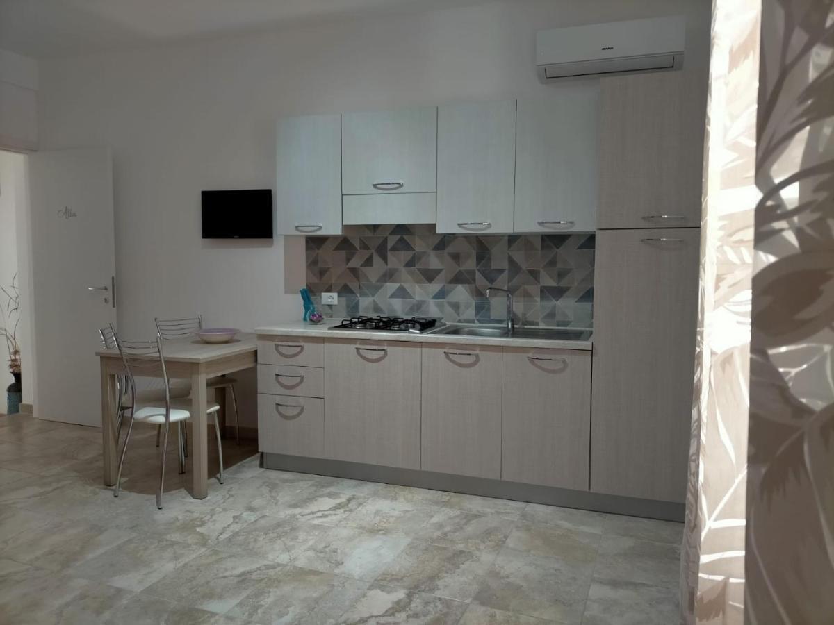 Holiday Homenza سان فيتو لو كابو المظهر الخارجي الصورة